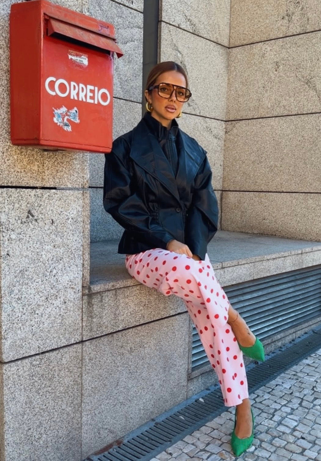 Polka dots trousers